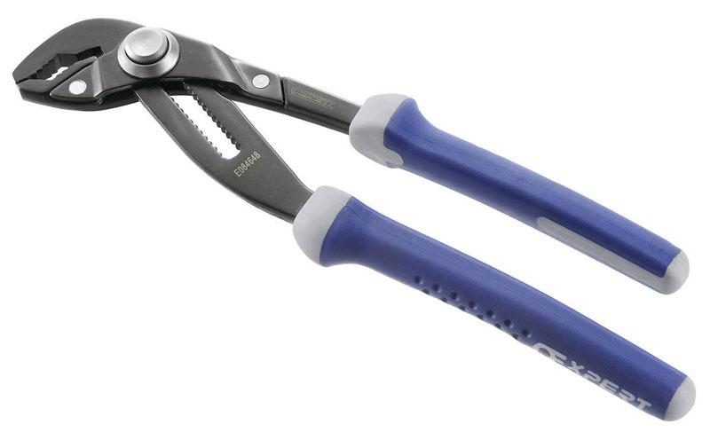 Adjustable pliers