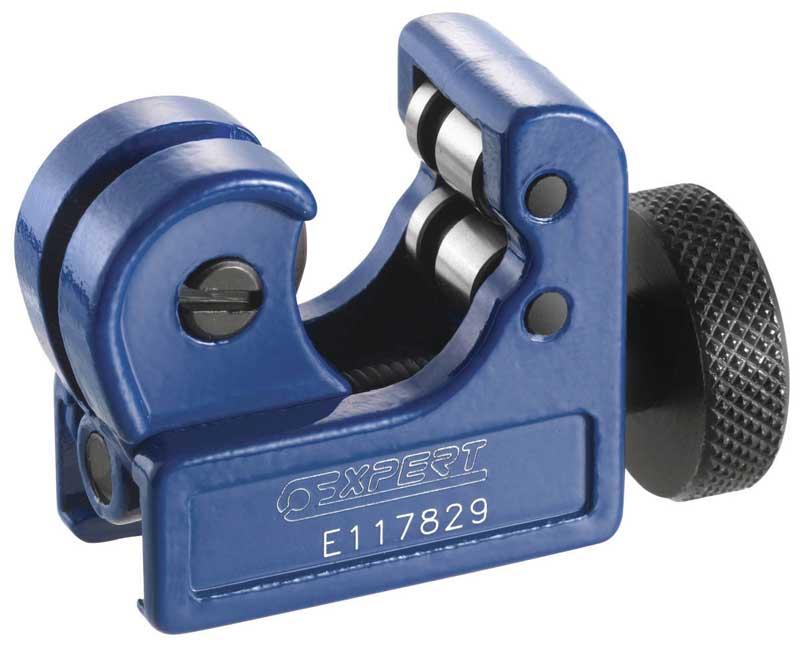 Pipe cutters